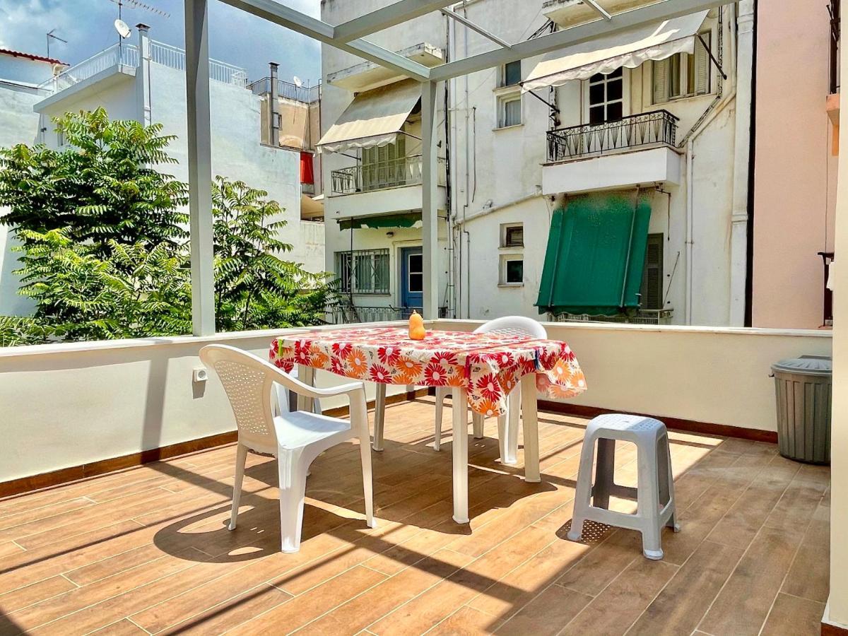 Five Brand New Boutique Apartments Central Athén Kültér fotó