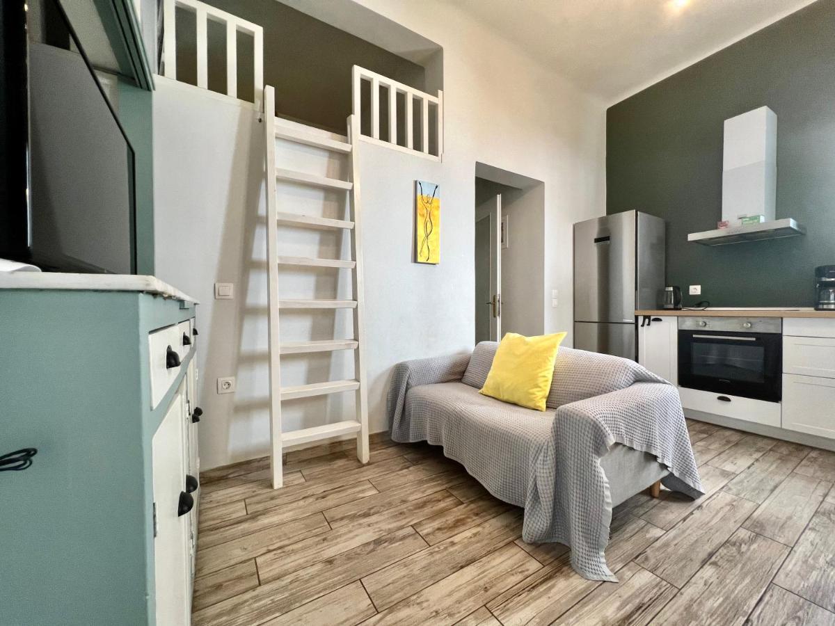 Five Brand New Boutique Apartments Central Athén Kültér fotó